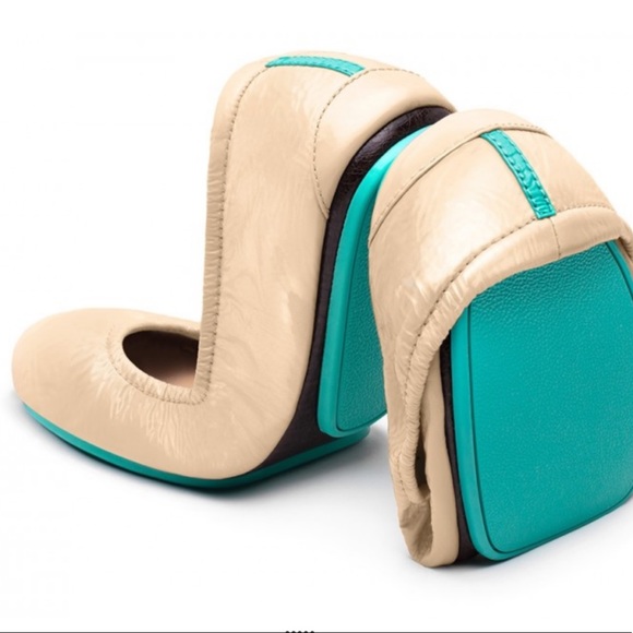 SOLD NIB Biscotti Patent Tieks - Picture 13 of 14